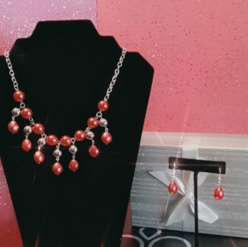 Queen of the Gala Red